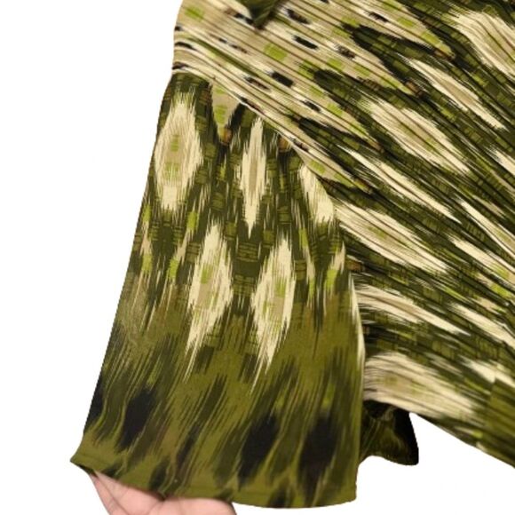 Maggie Barnes Women Green Multi Geometric Print in Textured Fabric Top Sz-3X - Picture 5 of 6